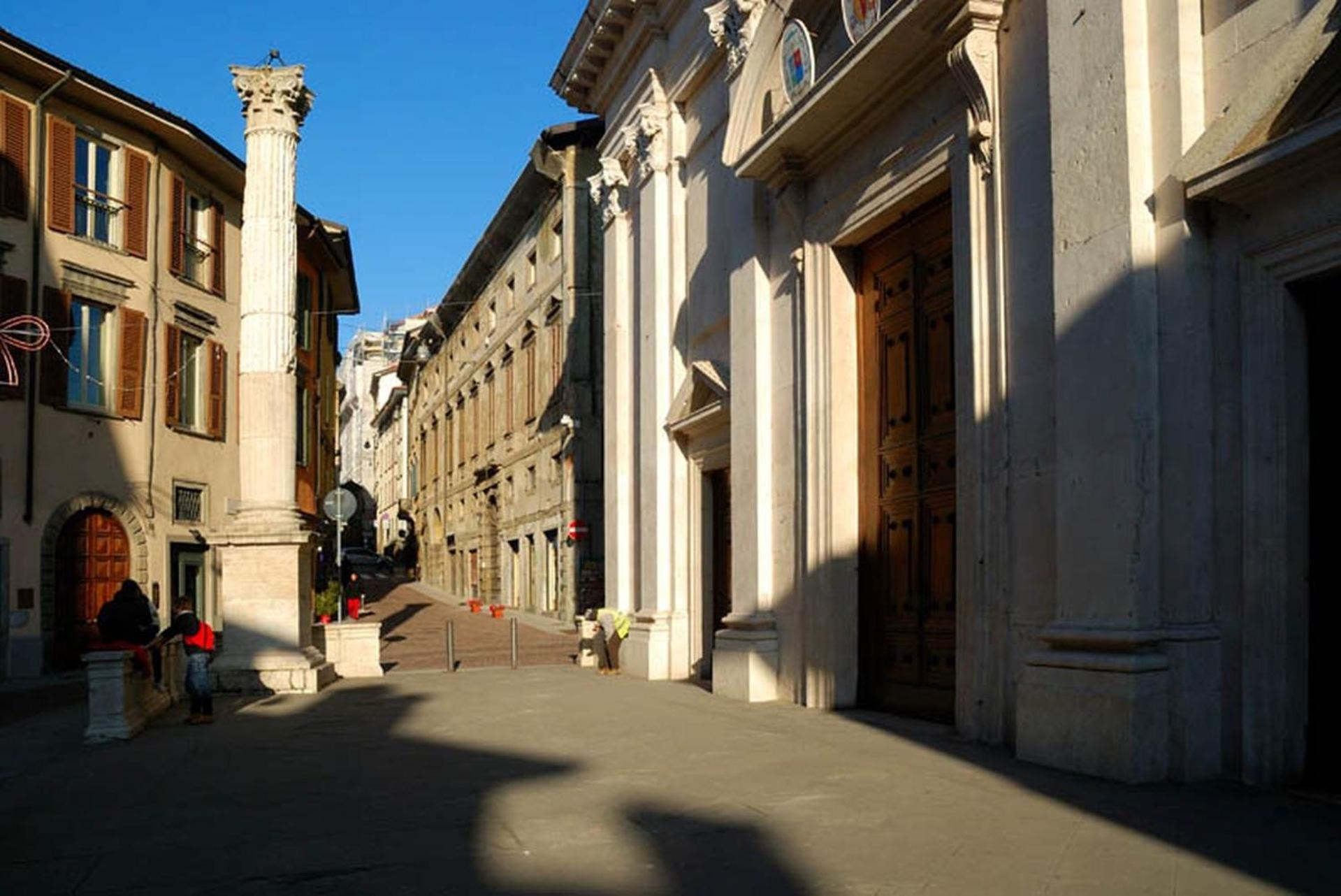 Magic Place Bergamo! Relax Apartment With Terrace In The Heart Of The City Ngoại thất bức ảnh