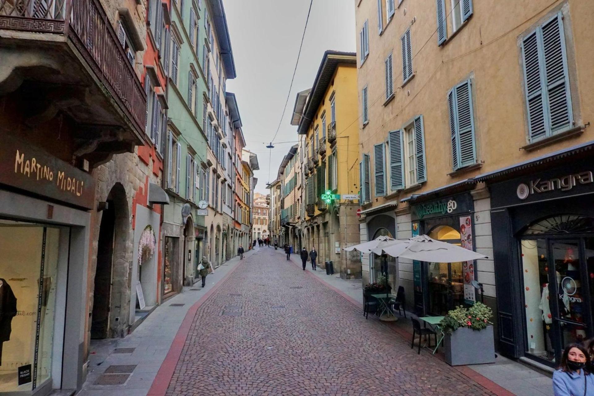 Magic Place Bergamo! Relax Apartment With Terrace In The Heart Of The City Ngoại thất bức ảnh